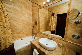 Гостиница Энигма Хабаровск Номер комфорт с 1 двуспальной кроватью-9